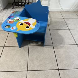 KIDS CHAIR DESK GOOD CONDITION 
