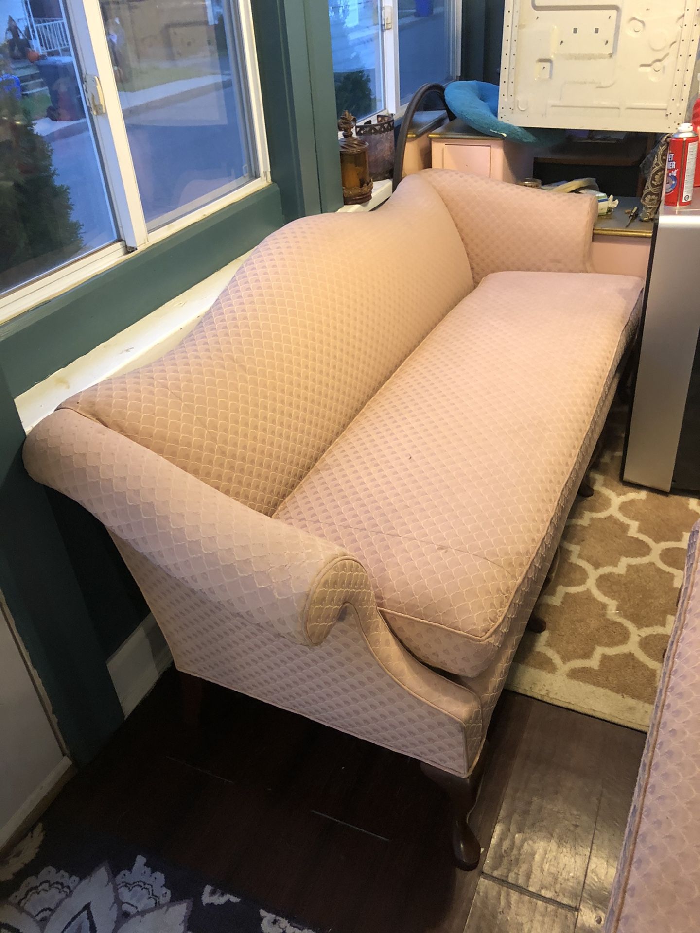 ( seettee, couch, chair)