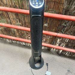 Honeywell QuietSet Whole Room Tower Fan-Black HYF290B Original Package