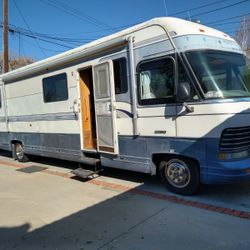 Holiday Rambler Imperial 