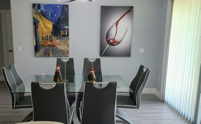 Modern 7-Piece Glass Dining Room Set (Excellent Condition 1 Year Old) - Pedestal Base
