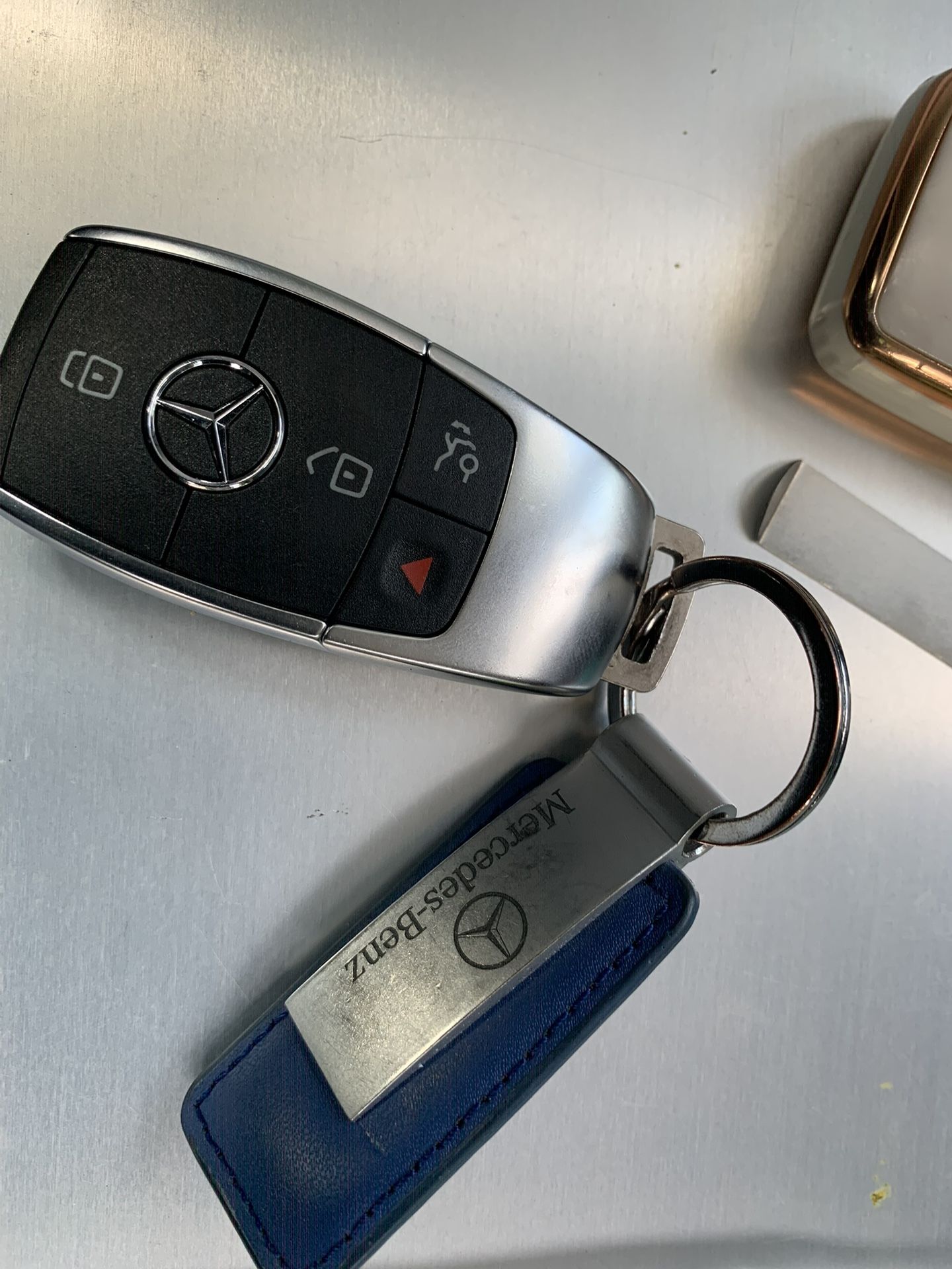 Mercedes 2022 gle key fob $75