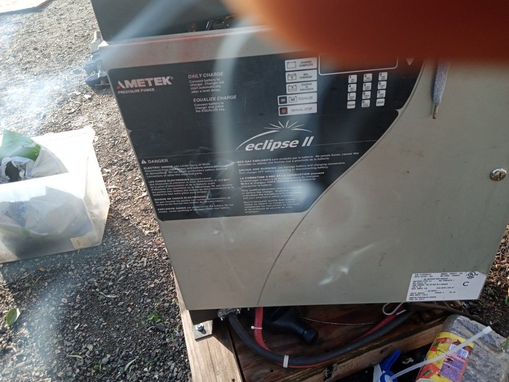 Electric Forklift Charger