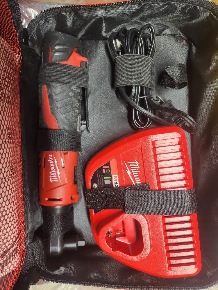 
M12 12V Lithium-Ion Cordless 3/8 in. Ratchet with M12 2.0Ah Batte