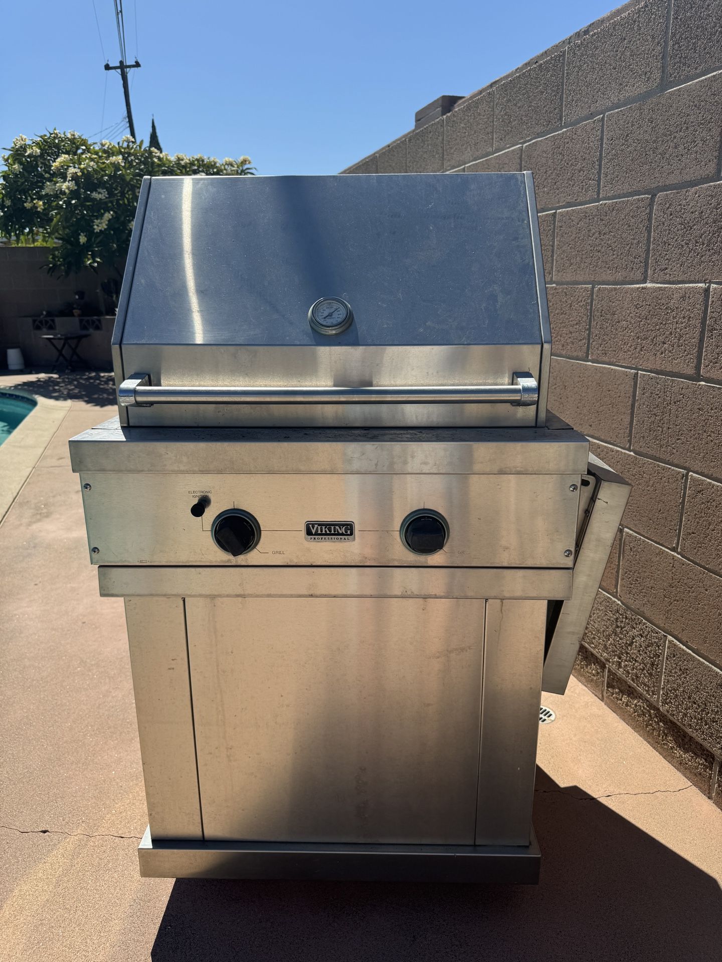 Viking BBQ Grill - 2 Burners