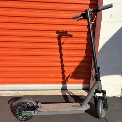 Electric Scooter with suspensions