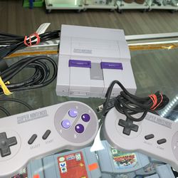 Mini Super Nintendo Classic With Two Controllers With Preloaded Games