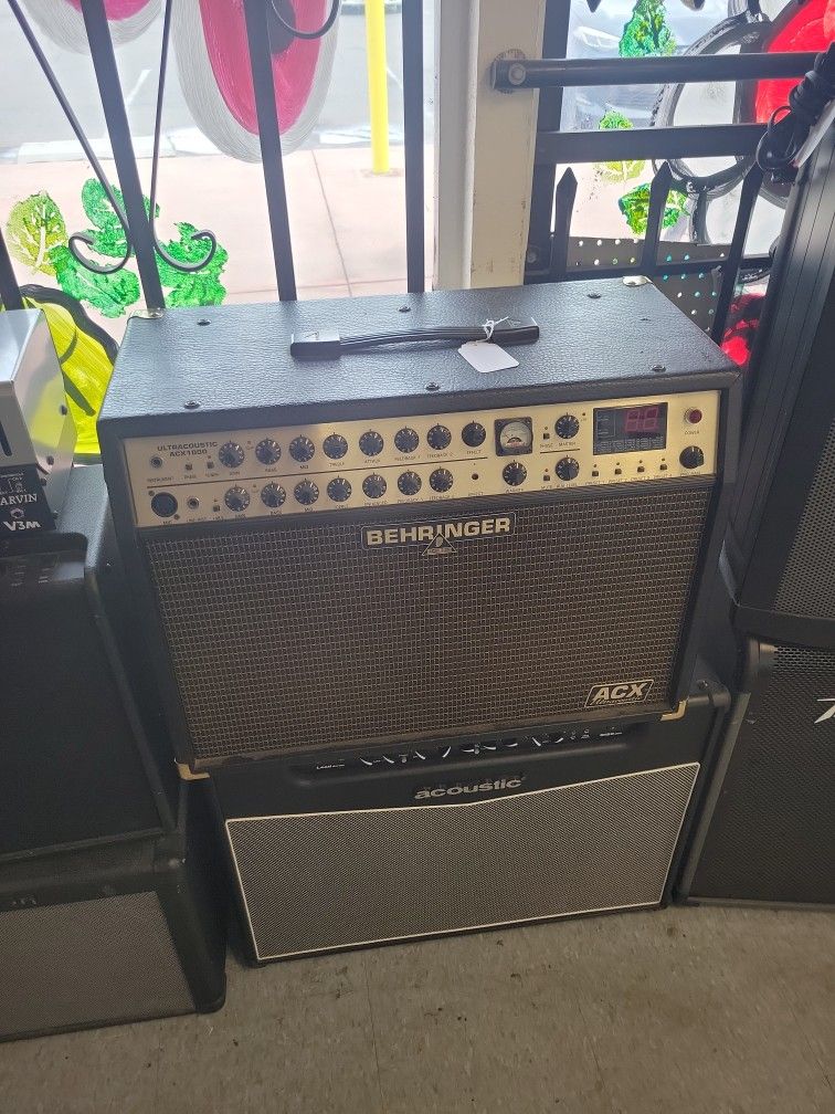 Behringer Amplifier acx1000