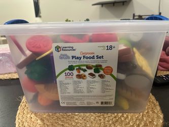 Learning Resources Food Play 100 Piece Set