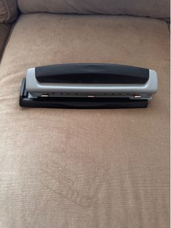 3 hole punch