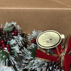 4- Thomas Kinkade Christmas Lanterns