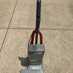 Prolux Plus Vacuum Cleaner Works Good