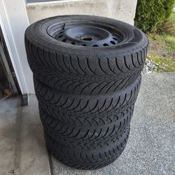 Goodyear Winter And Mud Tires 215/65/R16
