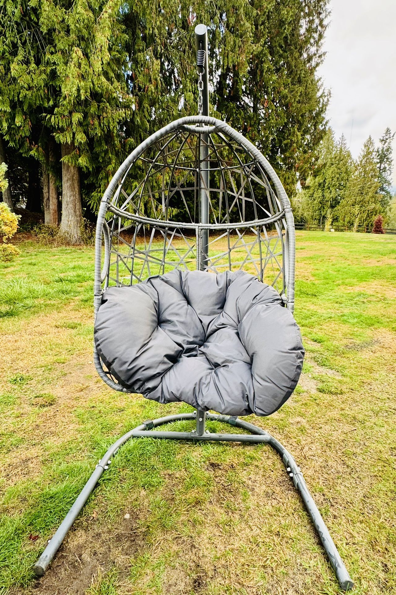 Outdoor egg chair