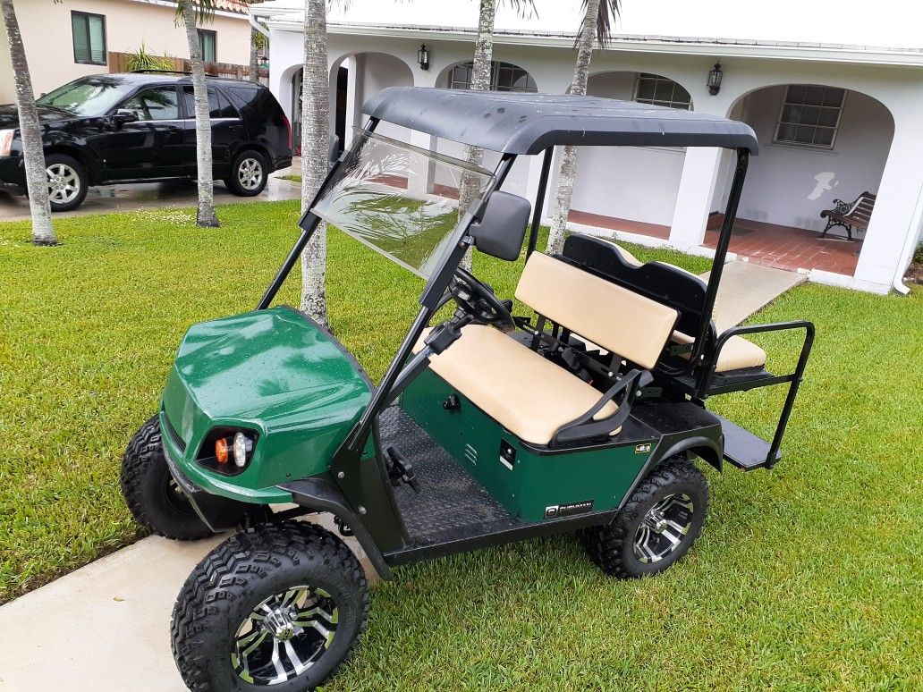 Ez-go cushman hauler 800 gas