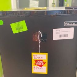 magic chef mini fridge