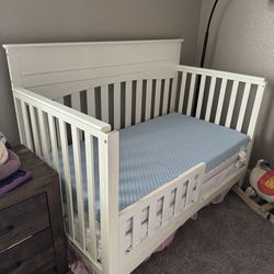 Baby/Toddler Crib