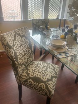 Upholstered 4 Dining Chairs with Ikat Pattern