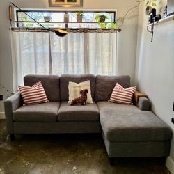 Couch With Chaise, Grey