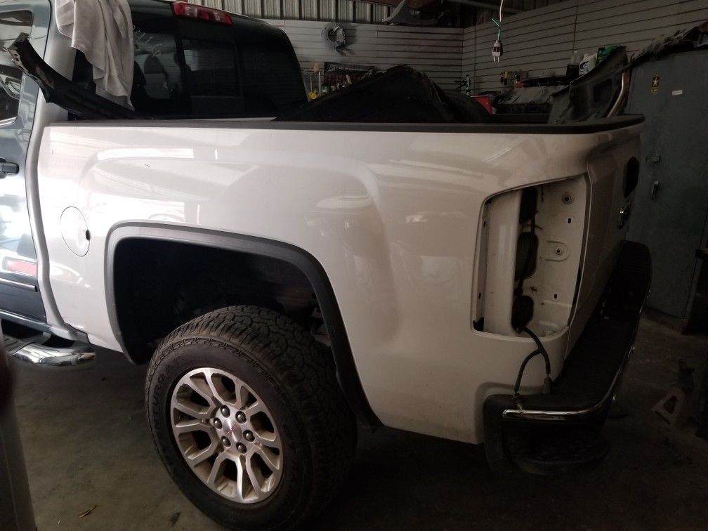 2014 gmc sierra parts