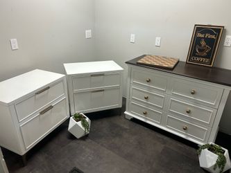 Bedroom set