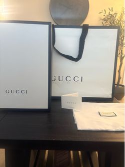 Gucci  Shopping bag set