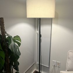Black Floor Lamp