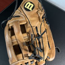Wilson A900 Outfield Glove