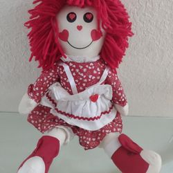 Raggedy Ann Sing and Sway PBC 18" Doll