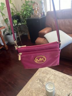 Michael kors crossbody
