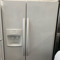 Frigidaire Side-By-Side Fridge
