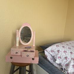 Cute Pink Wooden Small Dresser 