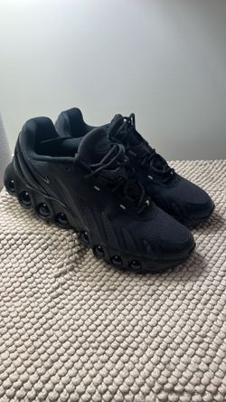 NIKE AIR MAX DN8, SIZE 12 MEN, NEW, BLACK