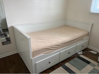 Excellent condition IKEA day bed