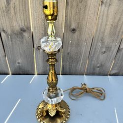 Nice Metal lamp, no shade