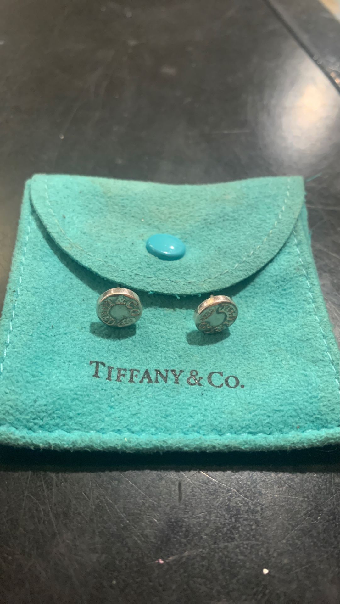 Return to TIFFANY & CO circle stud earrings