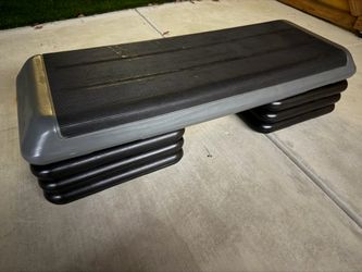 The Step aerobic work out platform