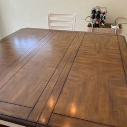 Counter Height Table And 4 Chairs