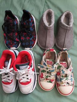Boys shoes