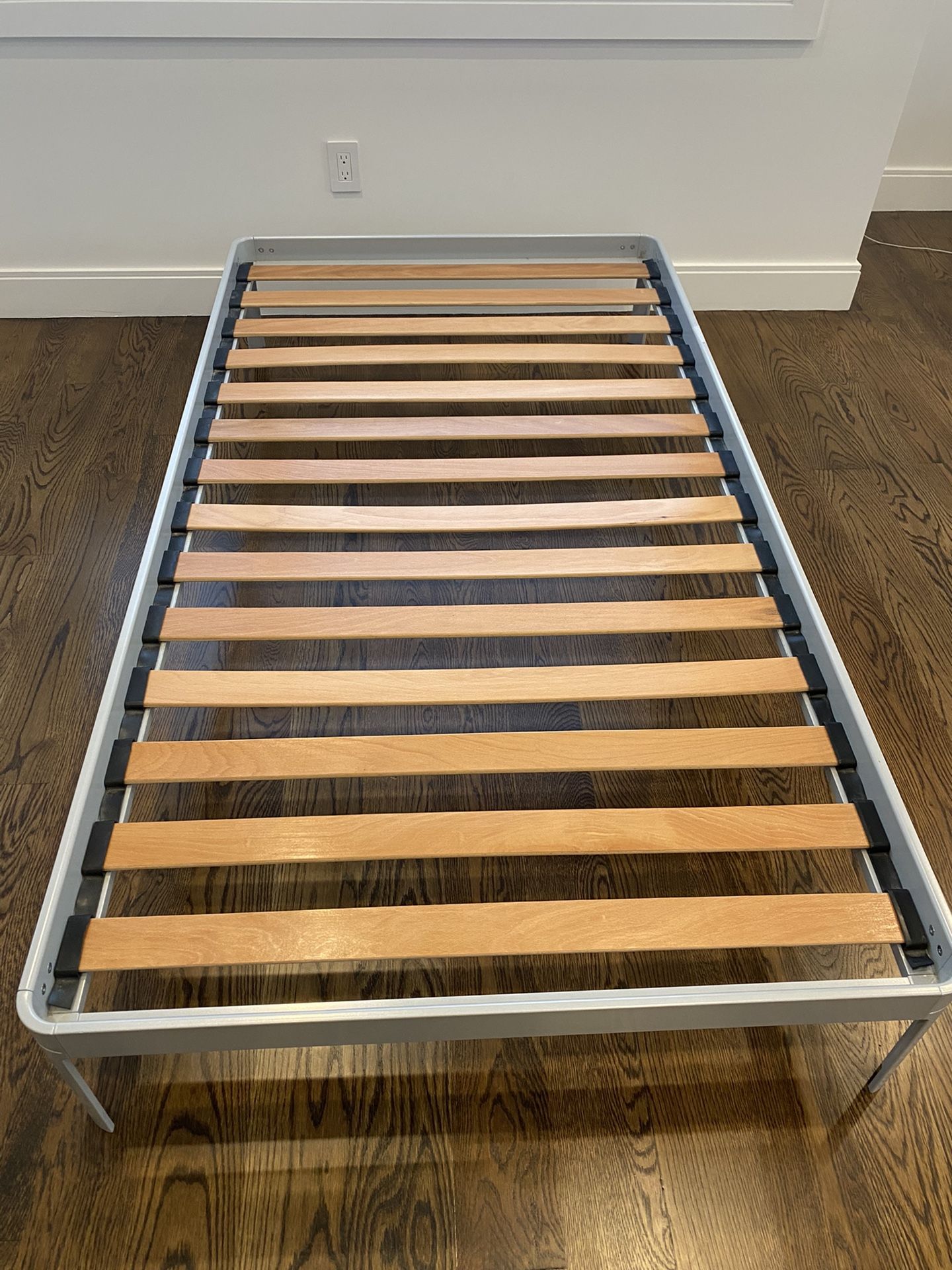Design Within Reach Min Bed (Twin)