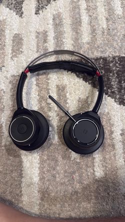 Plantronics voyager focus