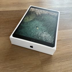 Apple iPad Pro 10.5in 256GB / Space Grey