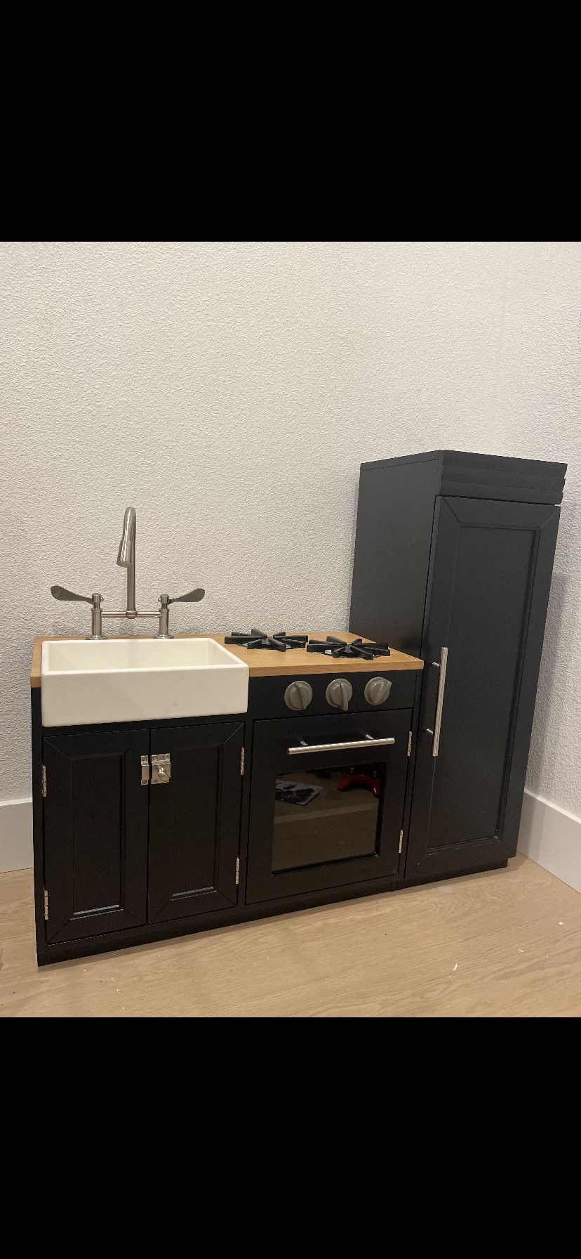 Pottery Barn Kids Play Kitchen