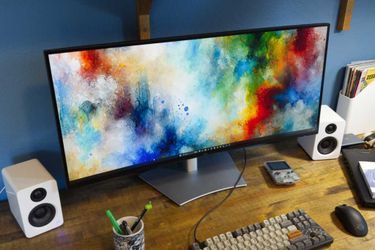 (New in box) Dell Curved 34 Inch Monitor