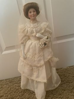 Bride “Flora” by Ellen H. Williams, Bride Doll