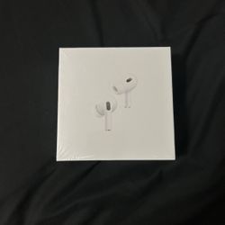 Apple AirPods Pro (2nd Generation) with MagSafe Wireless Charging Case (USB-C)