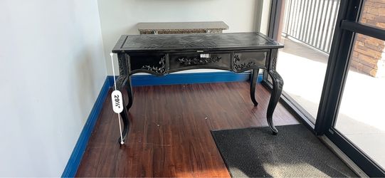 Elegant Black Console / Entryway Table