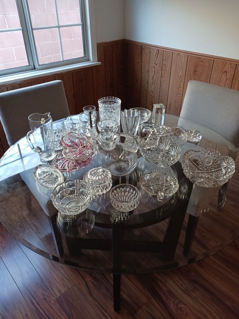 LOTS OF CRYSTAL