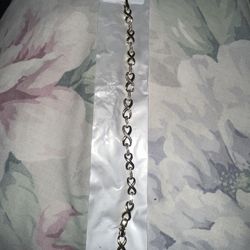 Gold Plated Bracelet Size 7 1/2 