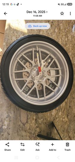 Tire Clock